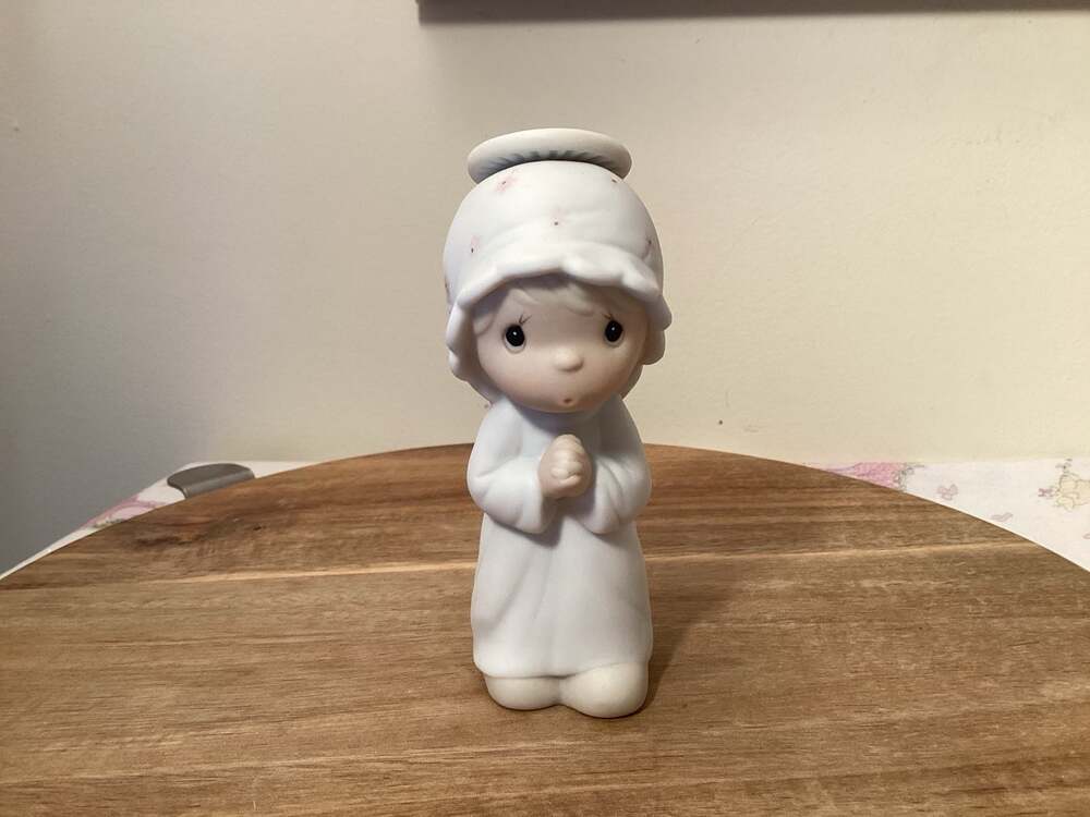 Precious Moments The First Noel / Regular Nativity  Addition / Christmas